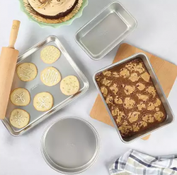 Martha Stewart Bakeware Giveaway prize ilustration