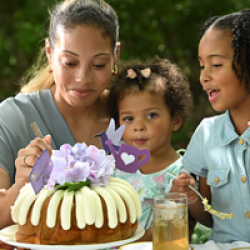 Nothing Bundt Cakes Mothers Day Giveaway prize ilustration