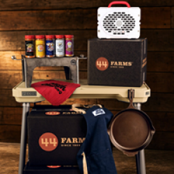 44 Farms Ultimate 4th of July Giveaway prize ilustration